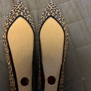 Rothy’s little cat points size 10